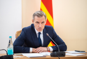 В Смоленске прошло экстренное заседание оперативного штаба по ликвидации последствий аварии на тепломагистрали