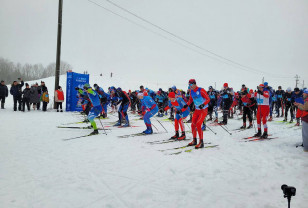 В Смоленской области более 2 000 человек вышли на старт массовой гонки «Лыжня России»