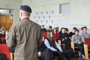 Росгвардейцы провели мероприятия для смоленских школьников