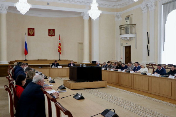 В Смоленске состоялось заседание фракции «Единой России» в региональном парламенте