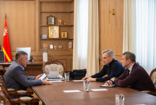 Василий Анохин провёл встречу с гендиректором ПАО «Дорогобуж»