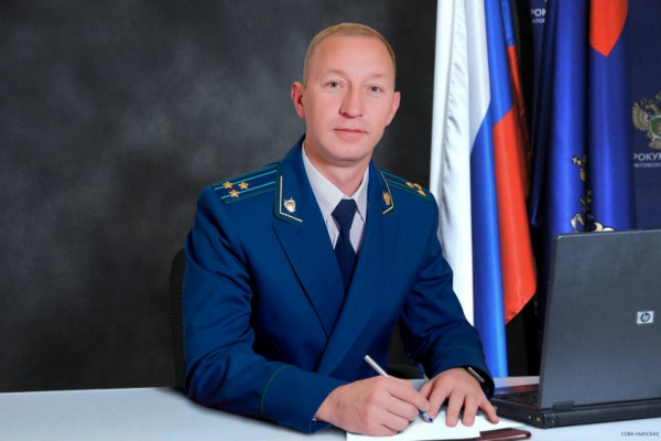 Прокурор Смоленской области Александр Спицын работает на месте происшествия на ПАО «Дорогобуж»