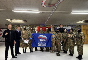 Центр FPV-пилотирования «Единой России» выпустил первый поток девушек-операторов