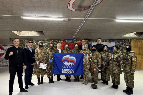 Центр FPV-пилотирования «Единой России» выпустил первый поток девушек-операторов