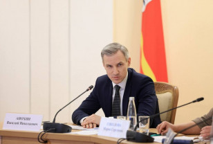 Василий Анохин и Юрий Воробьёв обсудили реализацию программы «Герои СВОего времени. Смоленск»