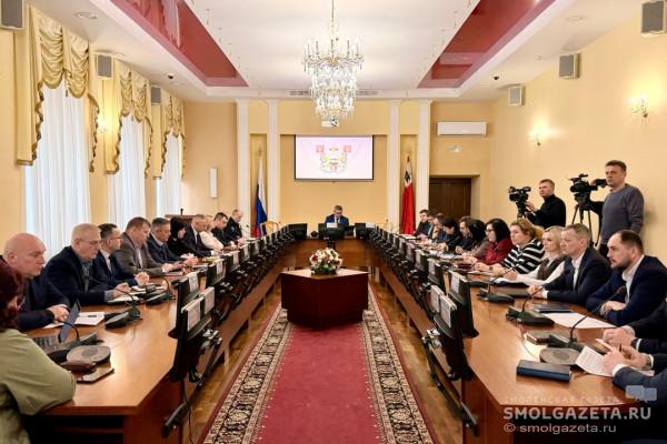 Безопасность, ЖКХ и благоустройство: главные темы планёрки в Смоленске