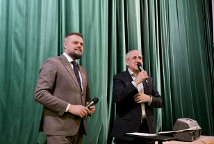 Сергей Неверов соверши рабочую поездку в Глинковский округ