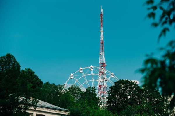 8 марта телебашня в Смоленске окрасится праздничными цветами