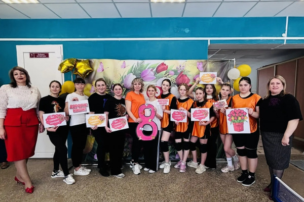 Волейбольный матч сотрудниц колонии и учащихся школы состоялся в Сафоновском округе