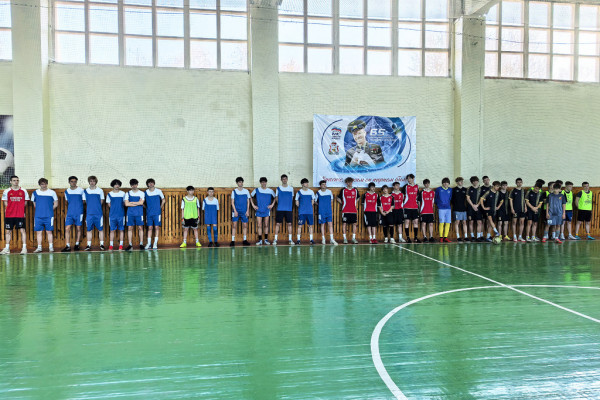 Депутаты Смоленского городского Совета приветствовали юных футболистов