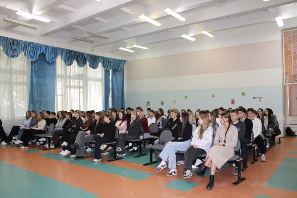 Сотрудники смоленского филиала «Россети Центр» участвуют в просветительском марафоне «Русская инженерная школа. Мы — инженеры!»