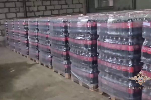 В Смоленской области ликвидировали подпольный цех по производству контрафактного газированного напитка
