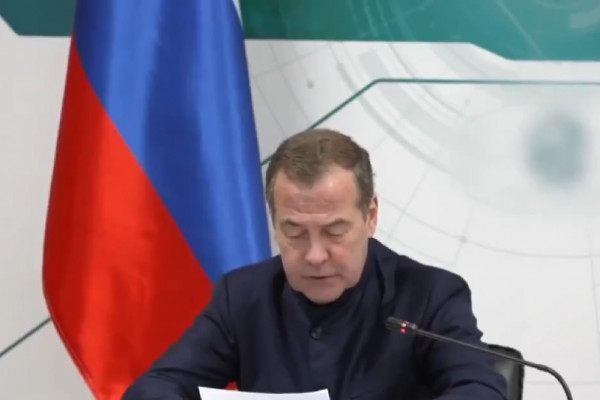 Дмитрий Медведев прибыл в Смоленскую область