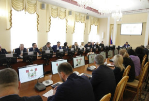 В Смоленске рекламные конструкции приводят в порядок по дизайн-коду