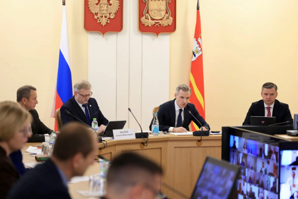 Василий Анохин поручил оперативно навести порядок после зимы в Смоленской области 