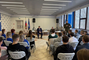 В Штабе общественной поддержки «Единой России» прошла встреча со студентами