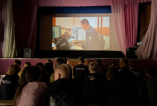 Сотрудники УФСИН рассказали о профессиях и карьере молодёжи Смоленщины 