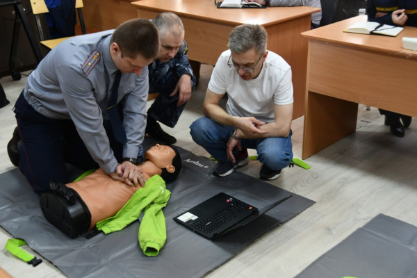 В смоленском УФСИН прошли занятия по оказанию первой помощи