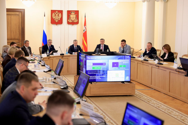 Развитие жилищного контроля и повышение качества услуг обсудили в Смоленской области 