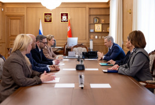 Василий Анохин обсудил с руководством РЖД работу смоленской больницы