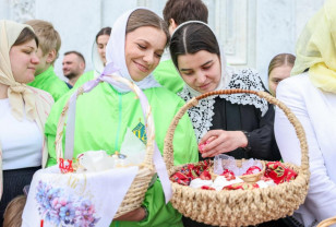 73% опрошенных россиян будут праздновать Пасху