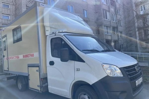 С начала года мобильные медицинские бригады совершили более 900 выездов в отдалённые сёла и деревни Смоленской области