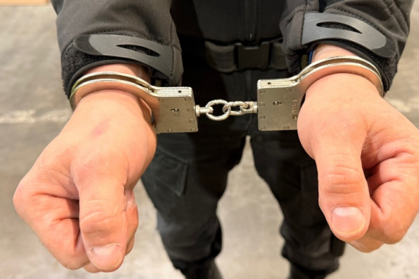 В Москве задержан курьер, похитивший у троих смолян почти 8 млн рублей