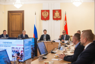 Василий Анохин и Игорь Щёголев встретились с курсантами образовательной программы «Герои СВОего времени. Смоленск»