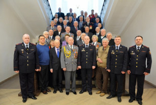 В Смоленске прошла торжественная церемония в честь Дня ветеранов органов внутренних дел 
