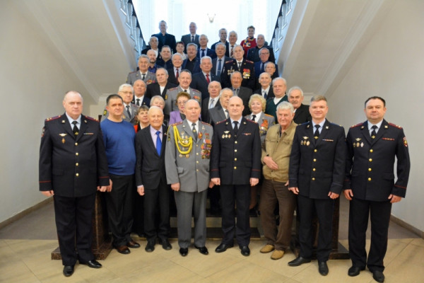 В Смоленске прошла торжественная церемония в честь Дня ветеранов органов внутренних дел 