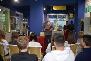 Внутренний стержень Сергея Марина