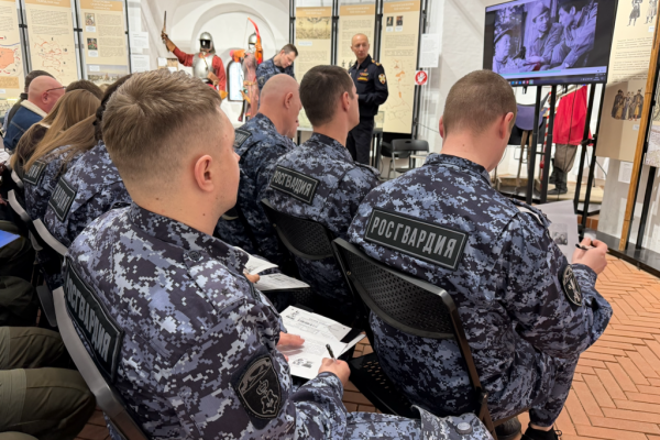 Смоленские росгвардейцы написали «Диктант Победы»