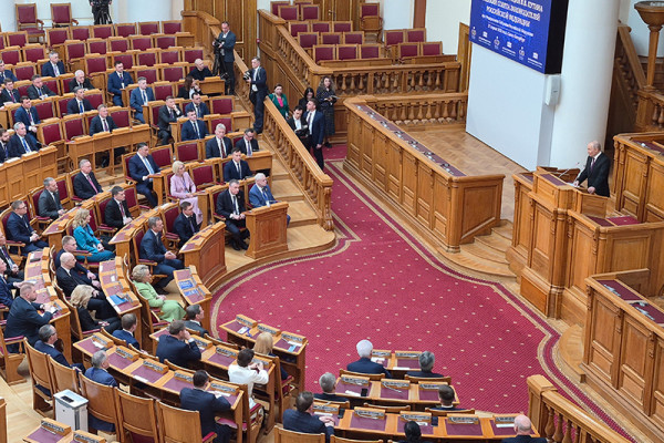 120 лет российскому парламентаризму: встреча Путина с законодателями 