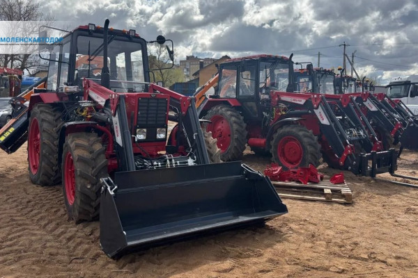 Пять новых тракторов пополнили автопарк «Смоленскавтодора» 