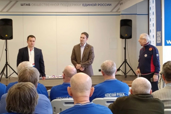 Депутаты Смоленского городского Совета помогли организовать товарищеский матч по быстрым шахматам и блицу