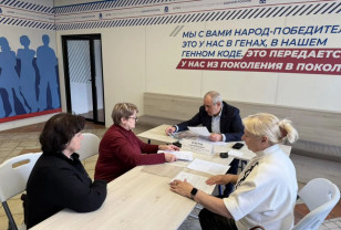 Сергей Неверов начал региональную неделю с приёма граждан в Смоленске