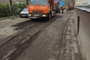 В Смоленске стартовал ямочный ремонт на проспекте Гагарина