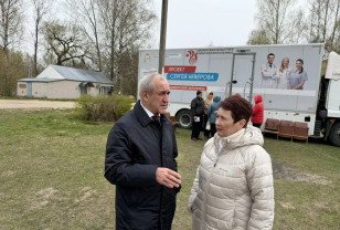 Сергей Неверов: автопоезд «Здоровье Смоленщины» начал работу в Хиславичском округе