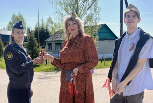 Сотрудники УФСИН в Сафонове стали участниками акции «Георгиевская ленточка»