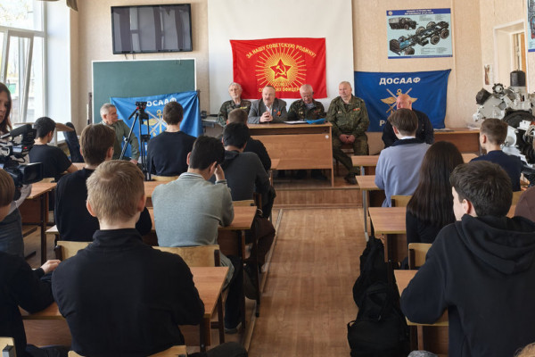 В смоленском отделении ДОСААФ проходят военно-патриотические мероприятия ко Дню Победы