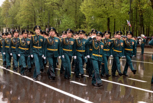 В Смоленске состоялся военный парад в честь 81-й годовщины Великой Победы