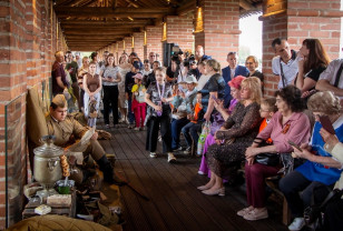 В Смоленске торжественно открыли для посетителей западное прясло крепостной стены у башни Маховой 