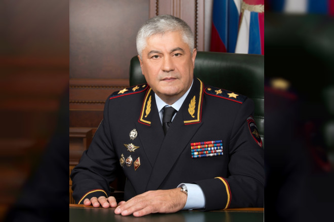 Губернатор Смоленской области поздравил с днём рождения министра внутренних дел РФ Владимира Колокольцева