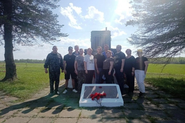 В Смоленской области сотрудники следственного изолятора стали участниками патриотических мероприятий ко Дню Победы