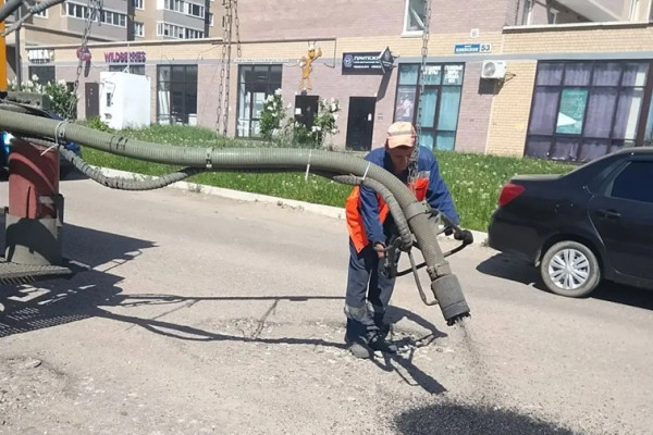 В Смоленске провели ямочный ремонт ещё на трёх улицах