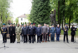 В Смоленске состоялся митинг, посвящённый Дню пограничника 