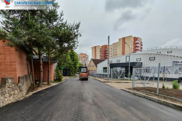 В Смоленске отремонтировали проезд на проспекте Гагарина