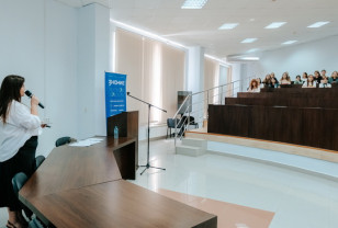 Смоленская молодёжь осваивает мир нейросетей благодаря Обществу «Знание»