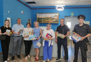В Смоленской области продолжается акция «Коробка храбрости»