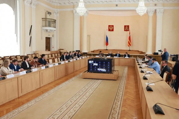 В Смоленске обсудили вопросы  сохранения объектов культурного наследия
